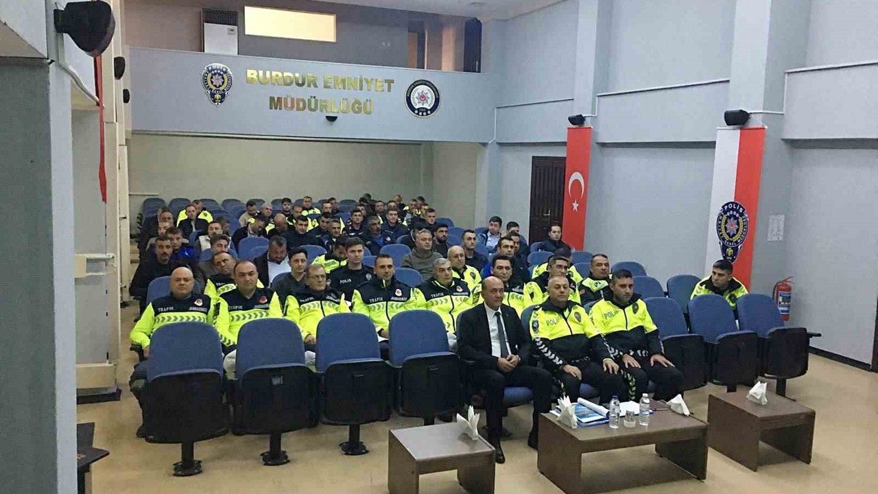 Trafik levhaları sadeleştirilecek
