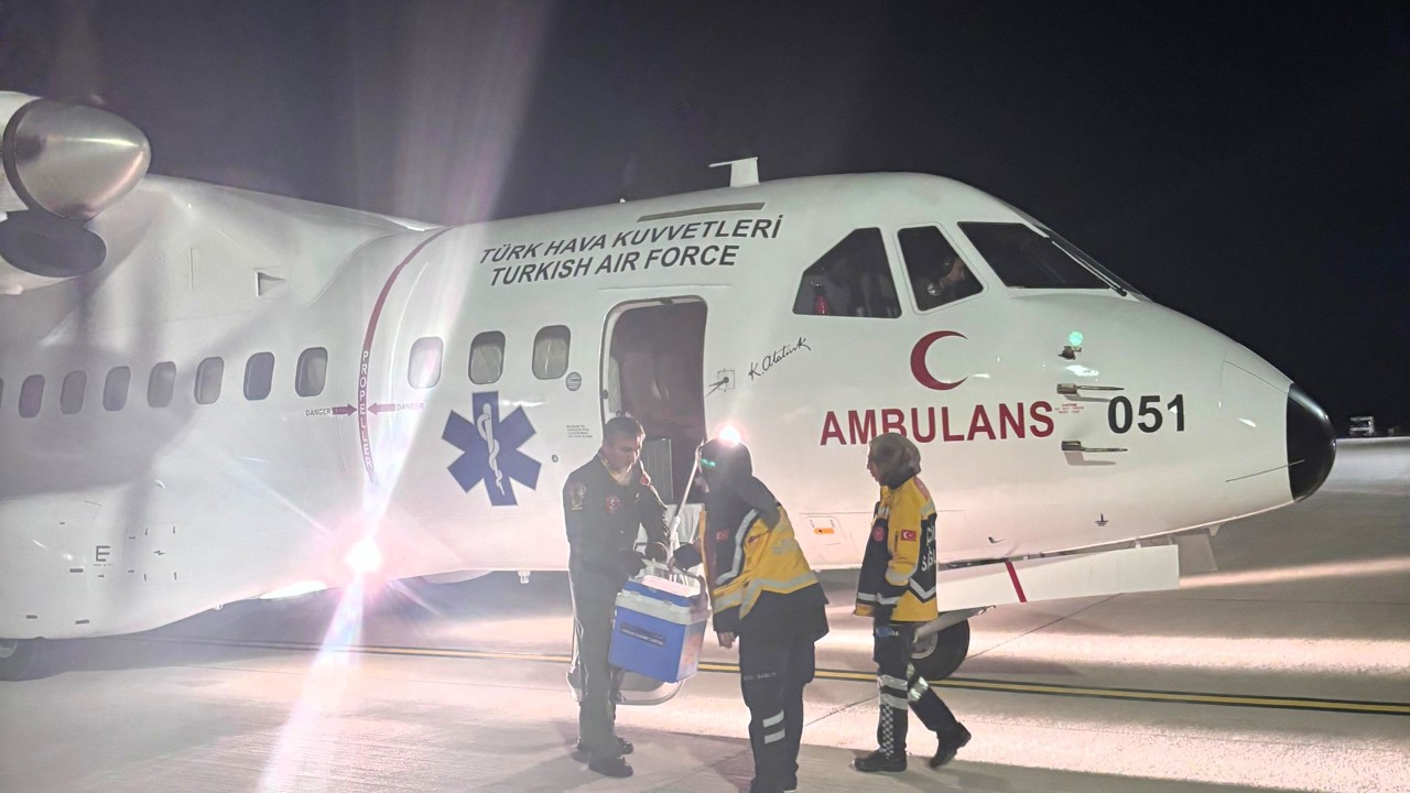 Hava Kuvvetleri Ambulans Uçağı Zamana Karşı Yarıştı: Karaciğer Grefti Adana’dan Malatya’ya ulaştırıldı