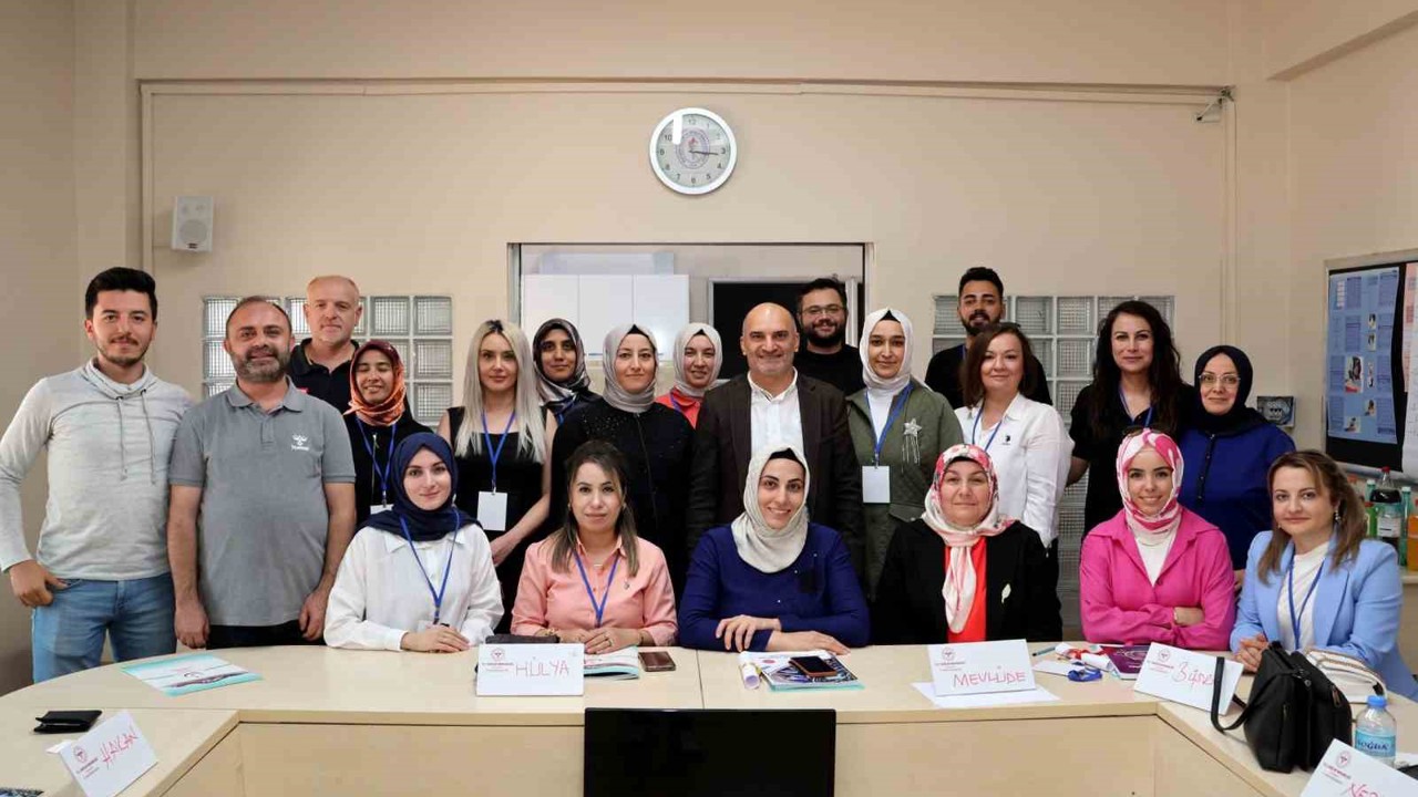 Kayseri’de ’1. Tıbbi Acil Çağrı Yönetimi Eğitimi’ düzenlendi
