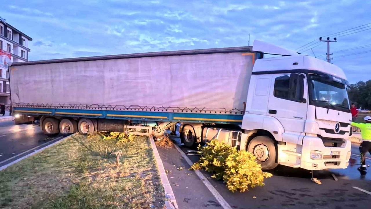 Kediyi kurtardı ama kazadan kaçamadı
