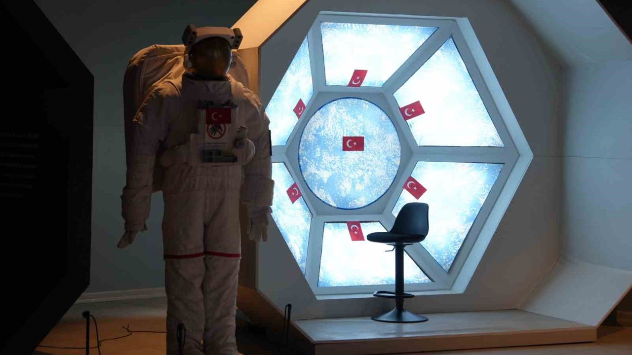 Düzce Bilim Merkezi’nde Türkiye’nin uzay yolculuğu
