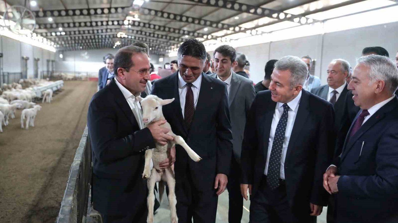 Aliağa, kırsal kalkınmada örnek olmaya devam ediyor
