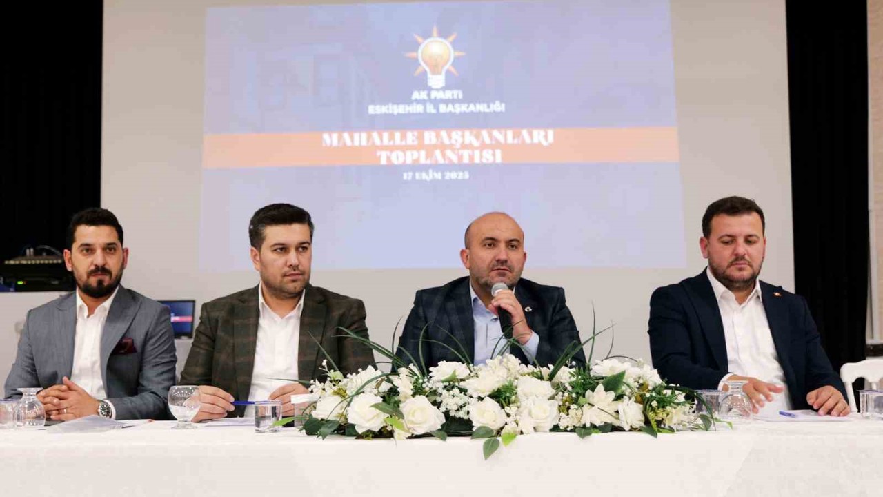 Gürhan Albayrak mahalle başkanlarıyla istişarelerde bulundu
