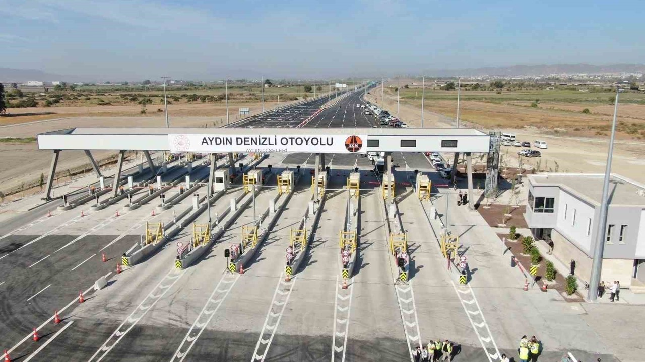 Bakan Uraloğlu: "Aydın-Denizli Otoyolu Ege’nin kalkınma yoludur"
