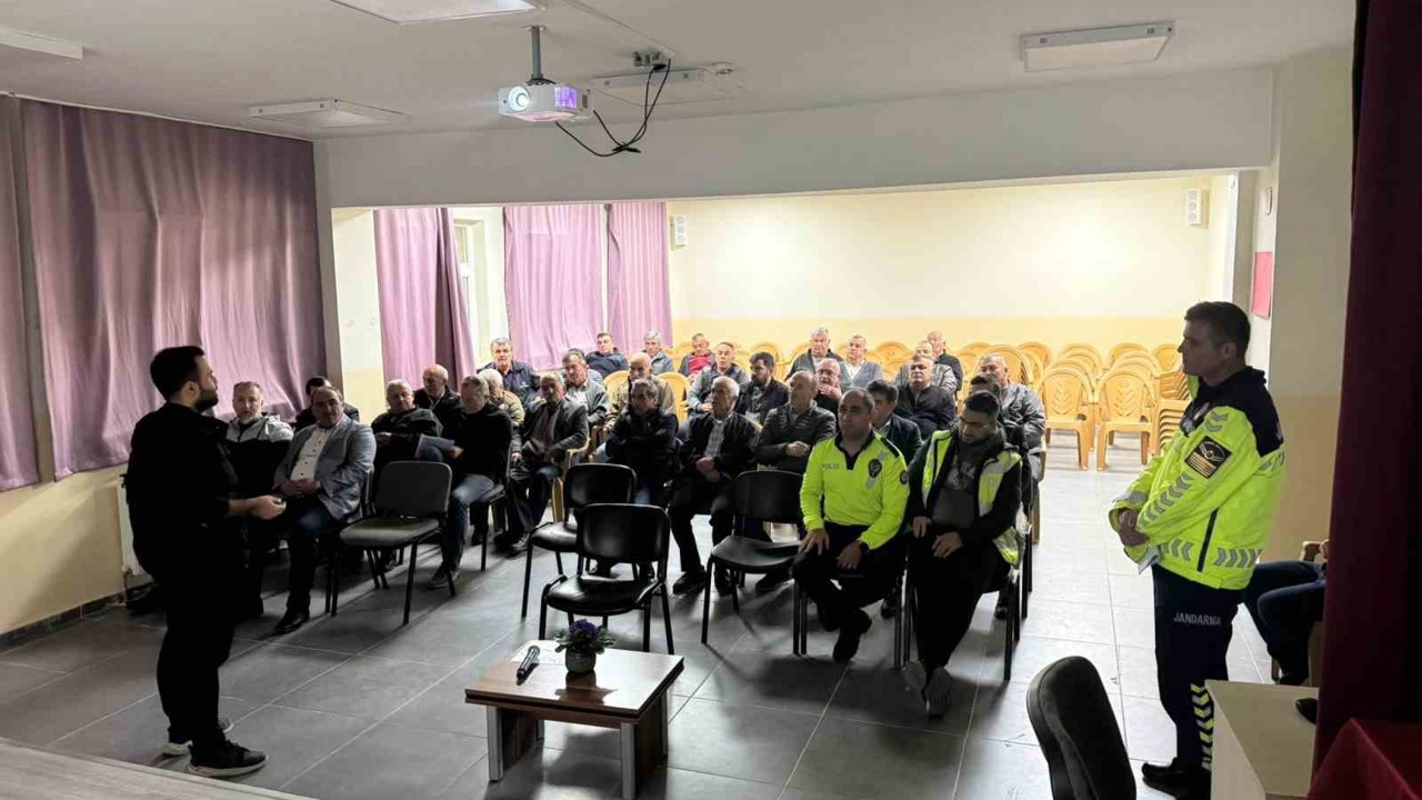 Mudurnu’da taşımalı eğitim şoförlerine güvenlik eğitimi
