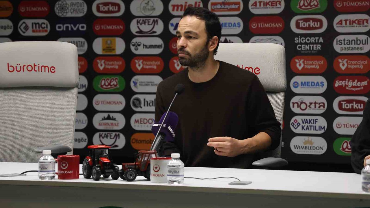 Selçuk İnan: "Böylesine zor bir deplasmanda 3 gol ile kazanmak beni çok mutlu etti"
