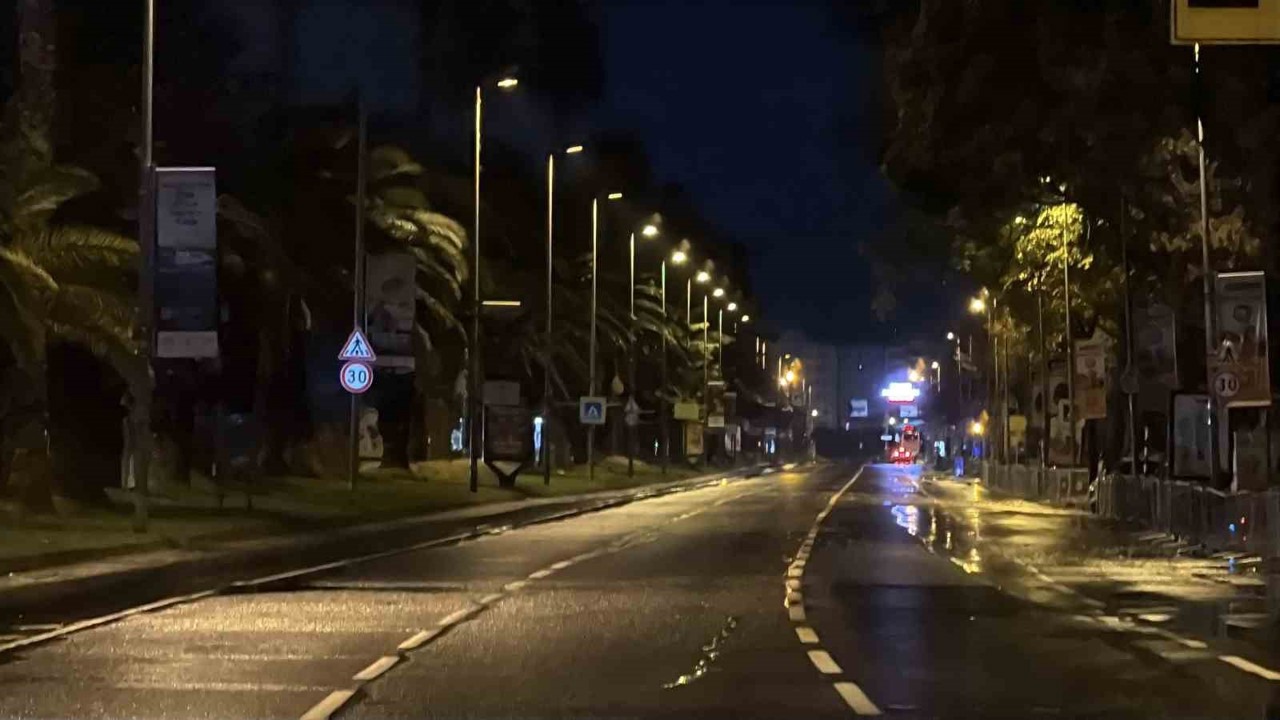 Vatan Caddesi Cumhuriyet Bayramı provaları nedeniyle trafiğe kapatıldı
