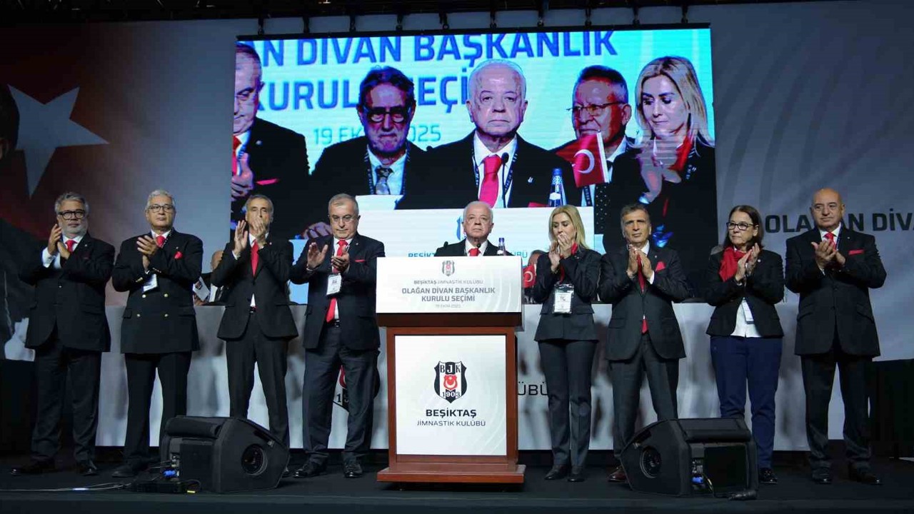 Beşiktaş’ta divan başkanı adaylar konuşmalarını gerçekleştirdi
