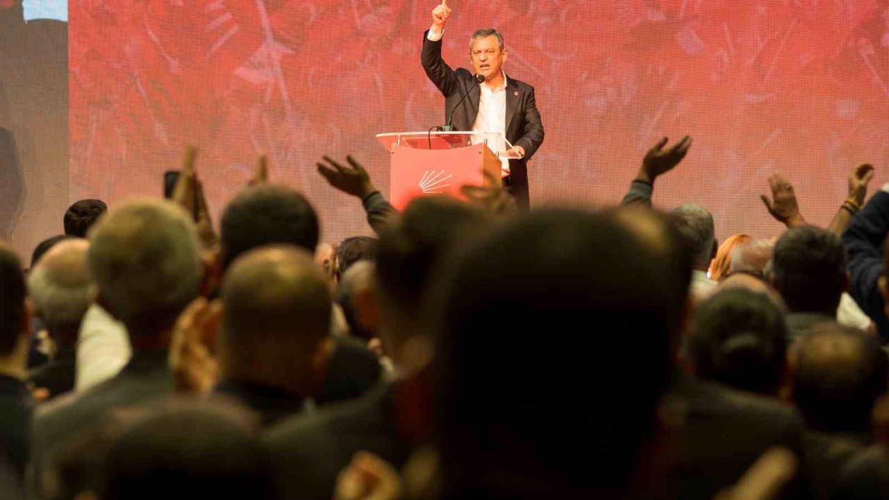 CHP Genel Başkanı Özel memleketi Manisa’da konuştu

