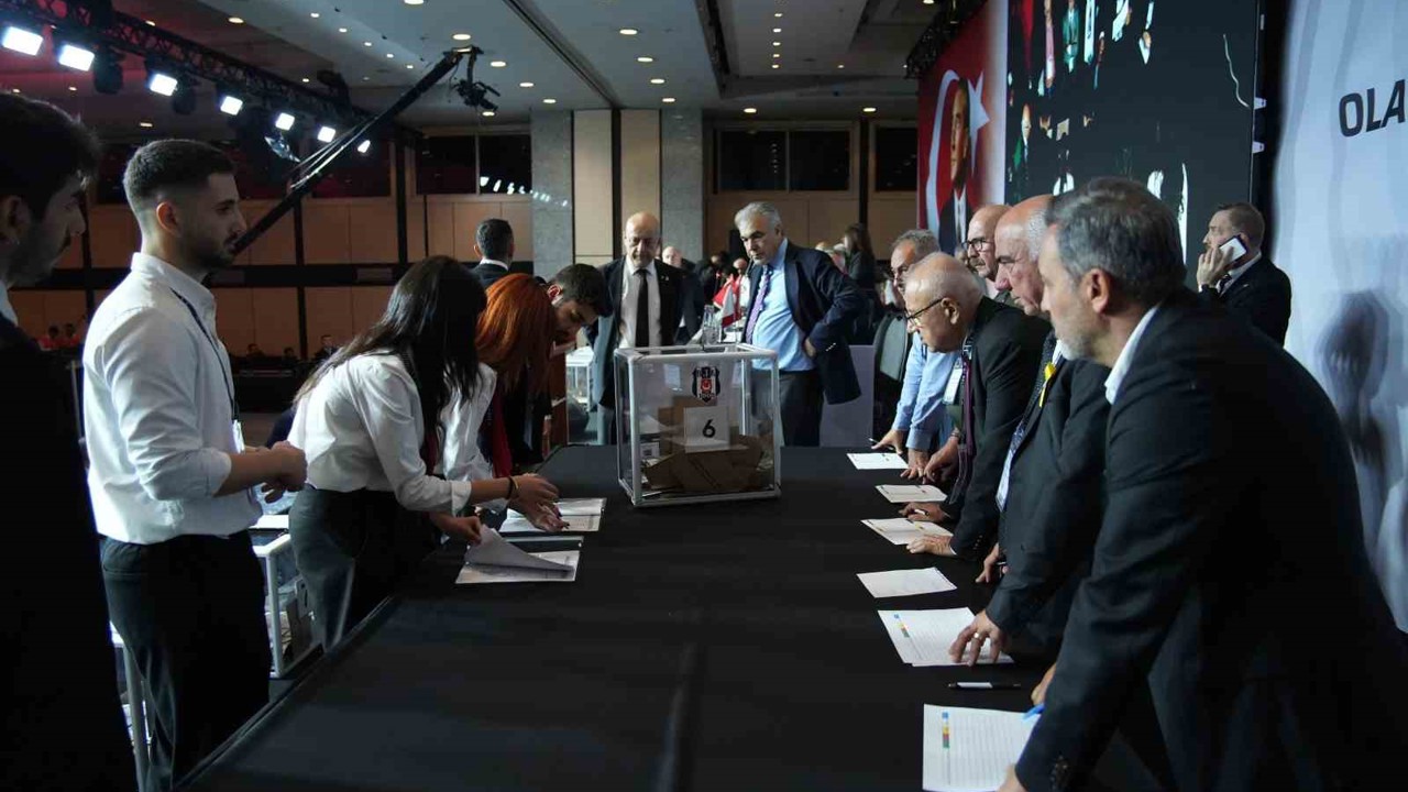 Beşiktaş’ta oy verme işlemi sona erdi
