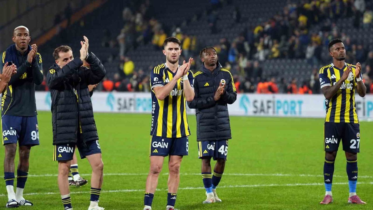 Trendyol Süper Lig: Fenerbahçe: 2 - Fatih Karagümrük: 1 (Maç sonucu)

