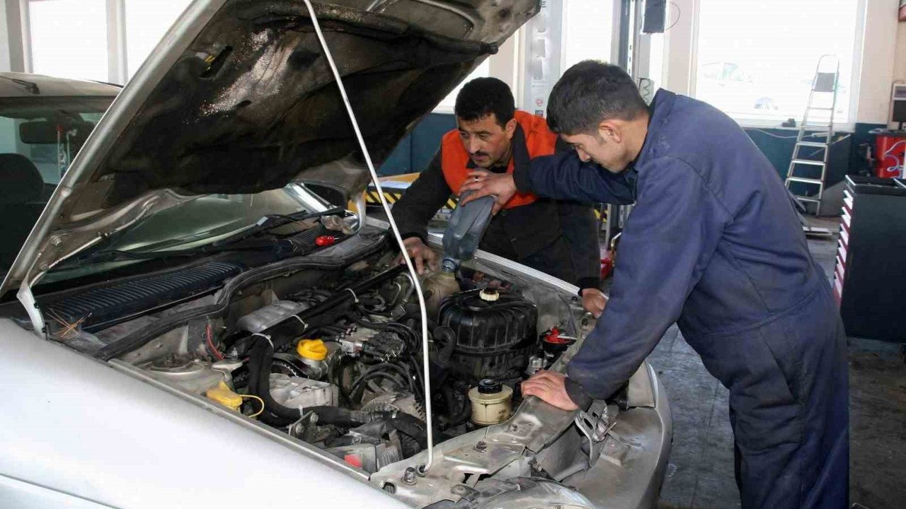 Sürücülere araçları için kış bakımı uyarısı
