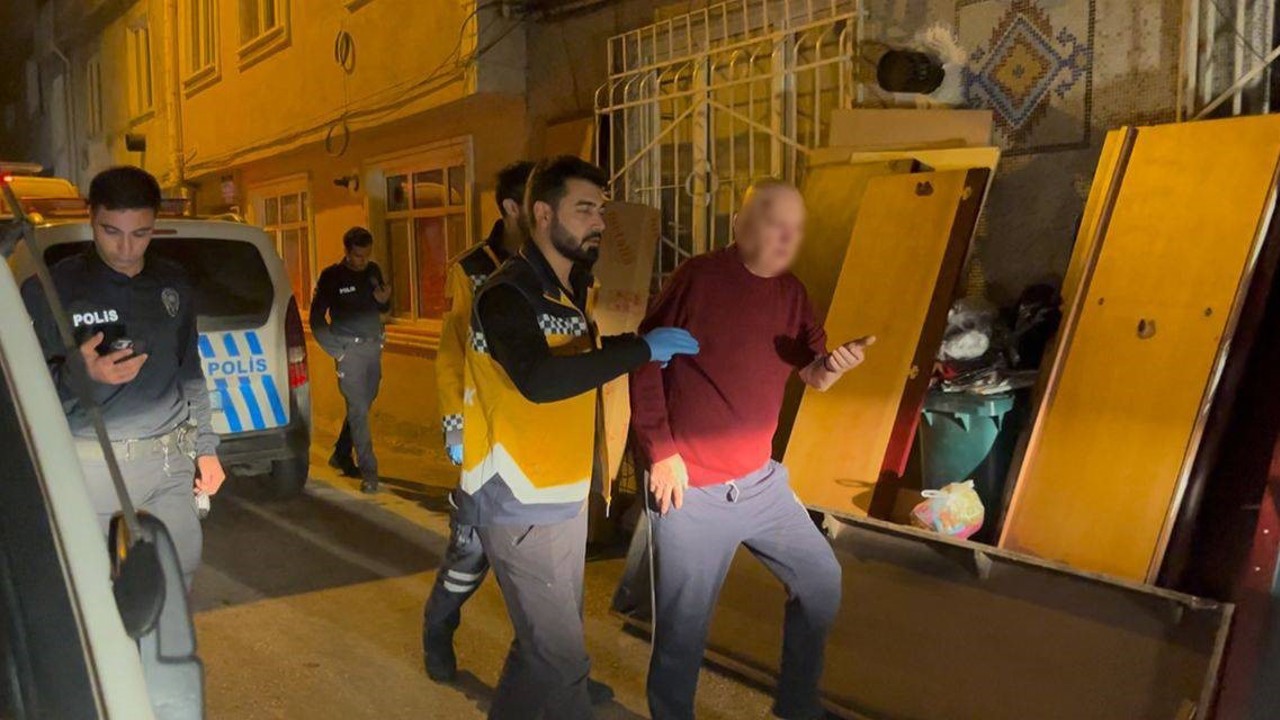 80’lik vatandaşların içki gecesi hastanede bitti
