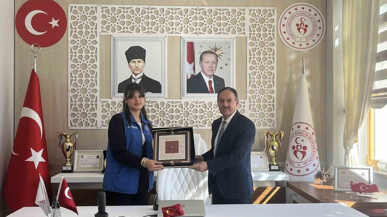 Kırşehir’den gönderilen Ahi Sancağı Bayburt’a ulaştı
