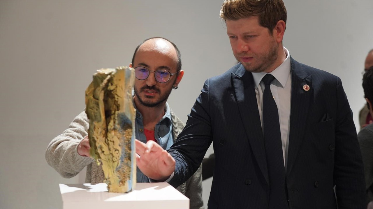 2. Uluslararası Seramiğin Genç İzleri Seramik Yarışması’ndan sonra kendi sergisini açtı
