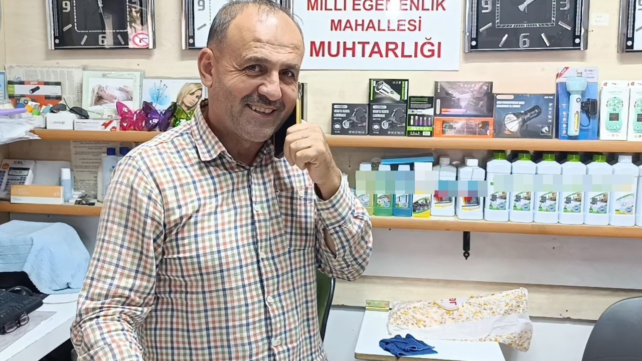 Muhtarlar Günü’nde kürsüde konuşurken baygınlık geçiren muhtarın telefonları susmuyor
