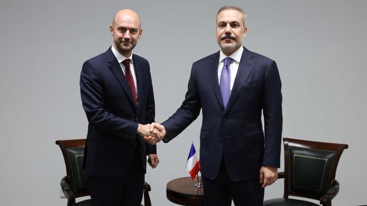 Dışişleri Bakanı Fidan, Fransa Dışişleri Bakanı Barrot ile görüştü
