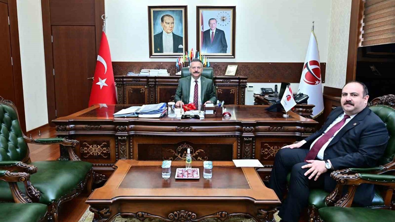 Başkan Hamamcı Vali Aksoy’a projeler hakkında bilgi verdi
