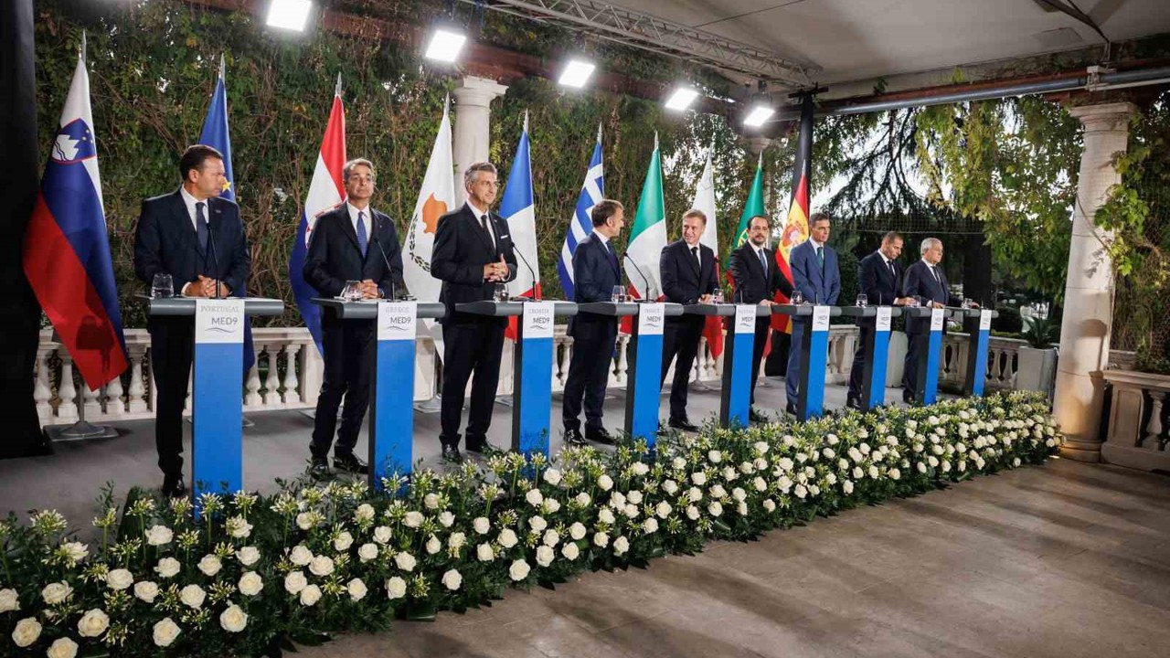 MED9 liderlerinden İsrail’e Gazze’ye insani yardım geçişlerini serbest bırakma çağrısı
