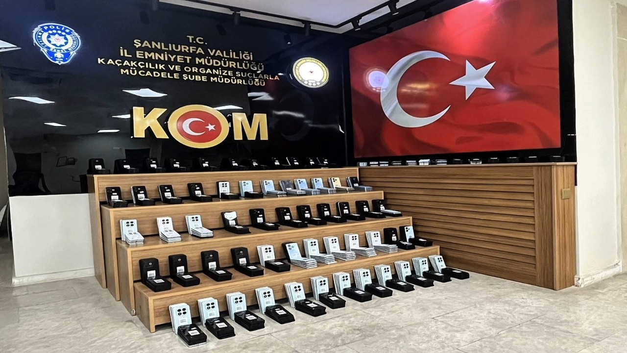 Şanlıurfa’da 9 milyon 600 bin TL değerinde 645 adet kaçak telefon ele geçirildi
