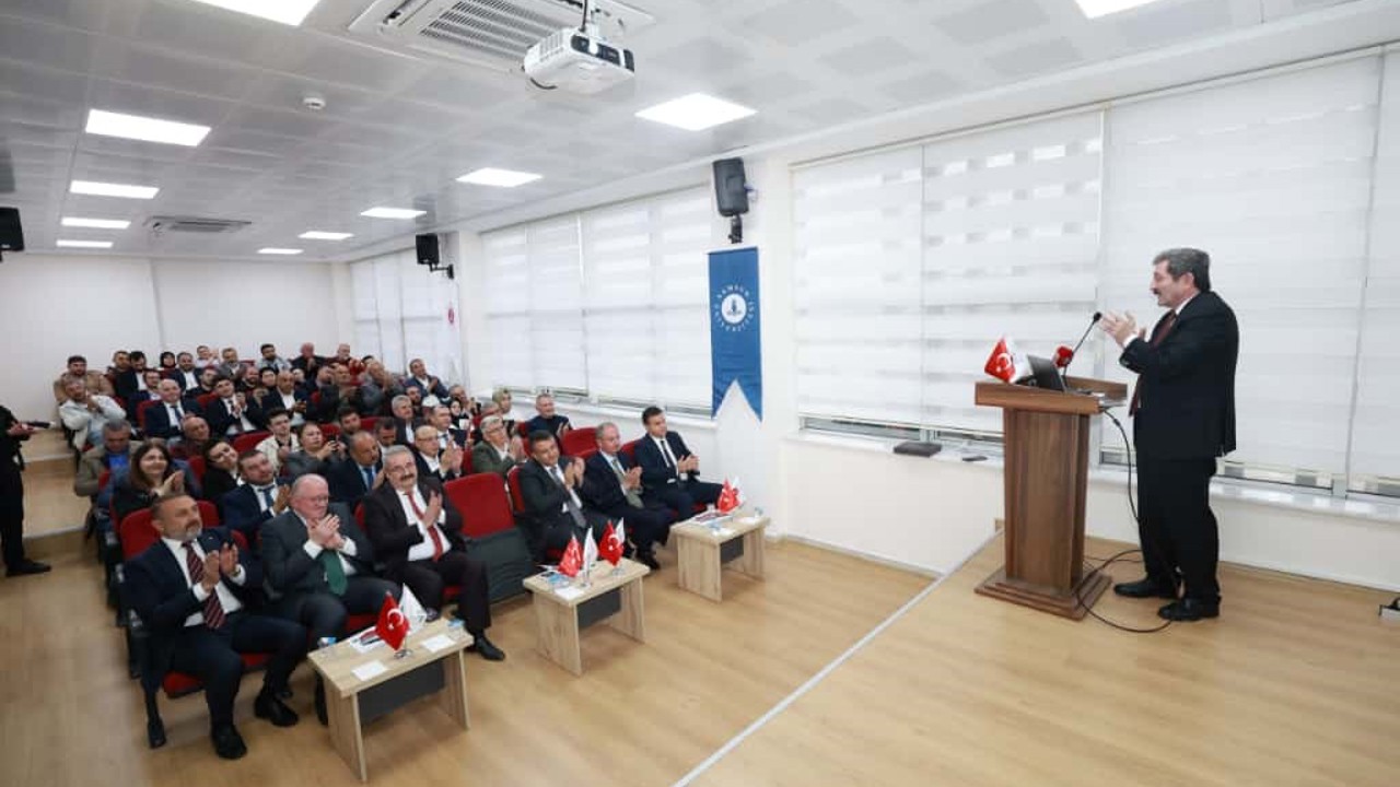 Samsun Valisi Tavlı: "Yüz yıl sonrasının temelleri atılıyor"

