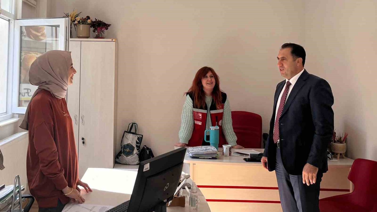 İl Müdürü Türkoğlu, Bozüyük’te sosyal hizmet çalışmalarını inceledi
