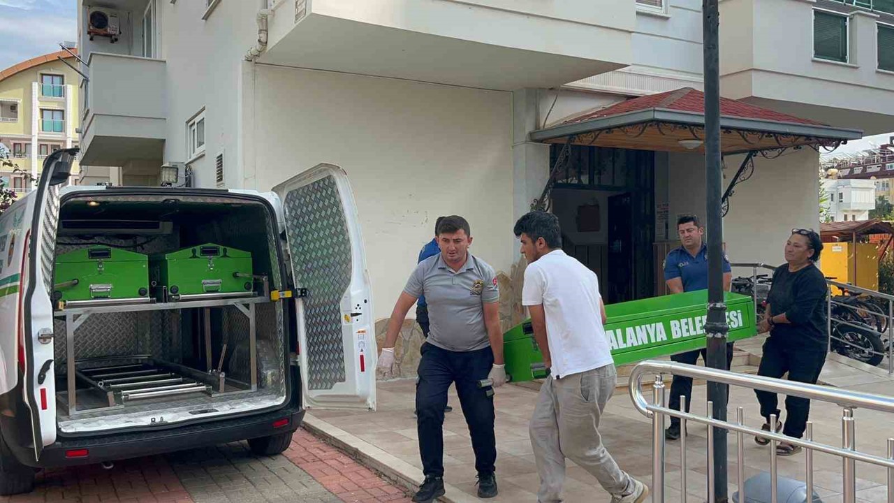 Alanya’da yabancı uyruklu yaşlı adam evinde ölü bulundu
