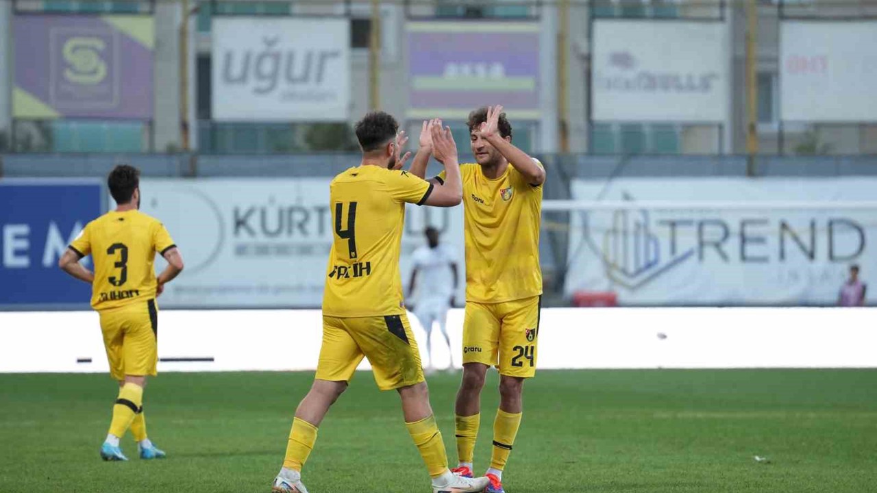 Emrecan Uzunhan, ilk lig golünü kaydetti
