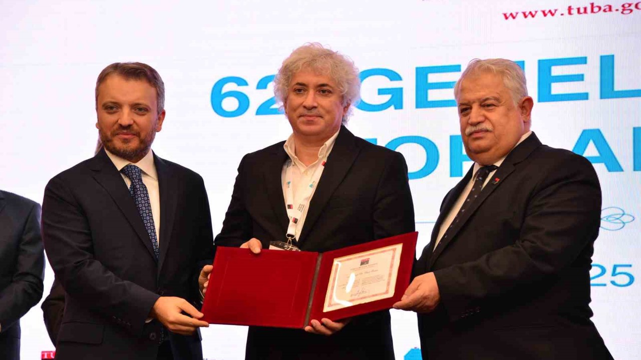 Prof. Dr. Ömer Özkan’a TÜBA Şeref Üyeliği beratı takdim edildi
