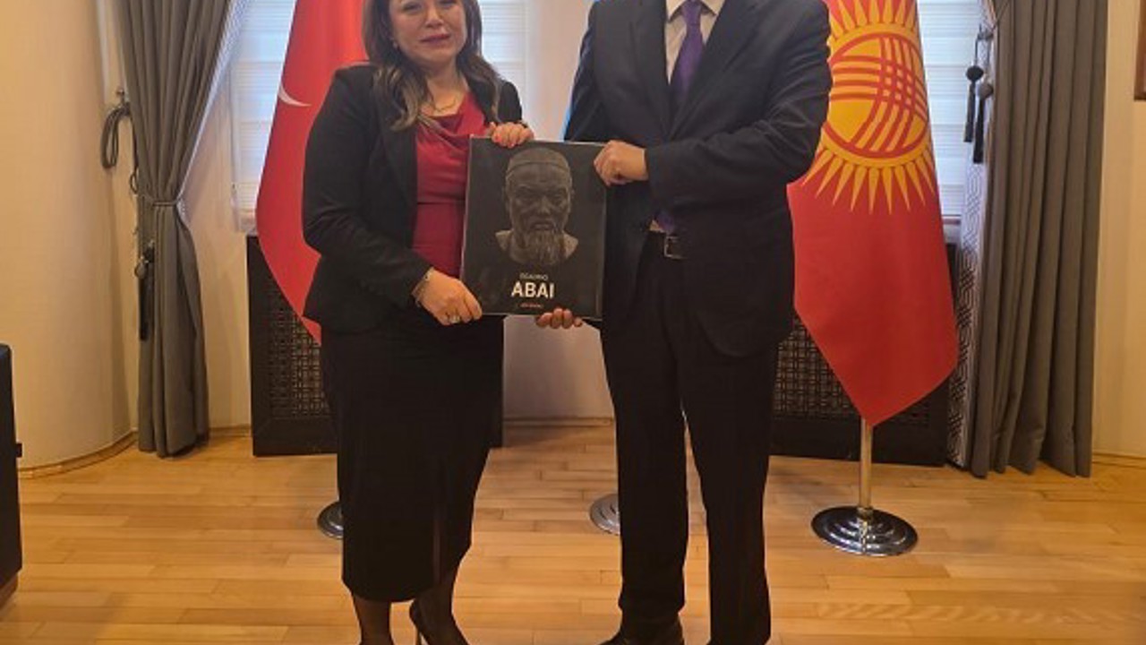 SATKOF Başkanı Bay’dan Sultan Raev’e ziyaret
