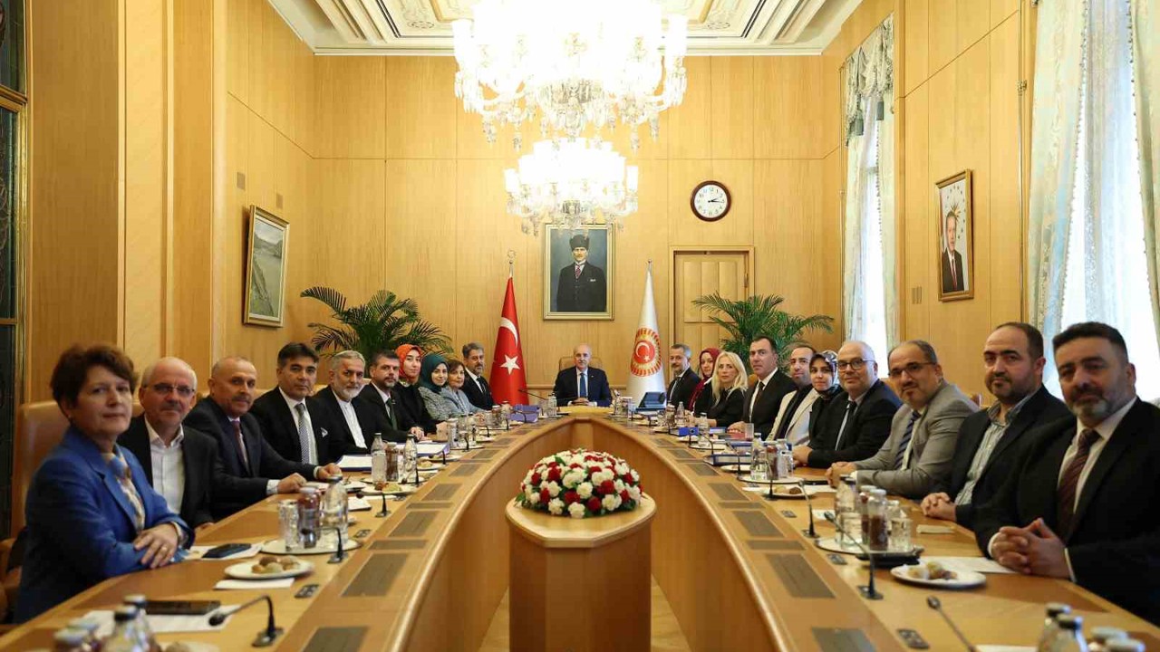 TBMM Başkanı Kurtulmuş: "Bizim toplumumuzun kök hücresi ailedir"
