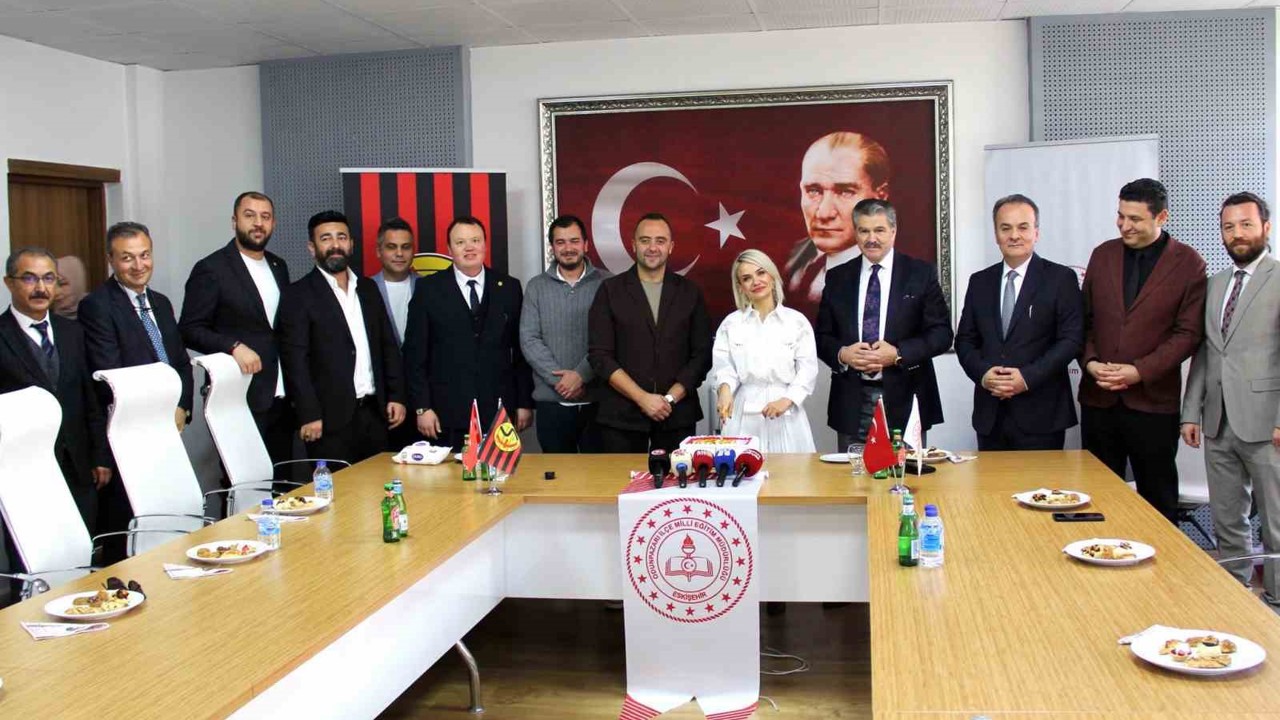 ‘Çocukların Tribün Coşkusu’ projesi başladı
