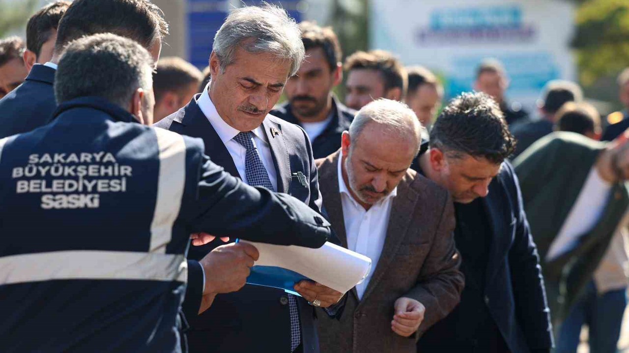 Söğütlü’de altyapı çalışmaları sürüyor
