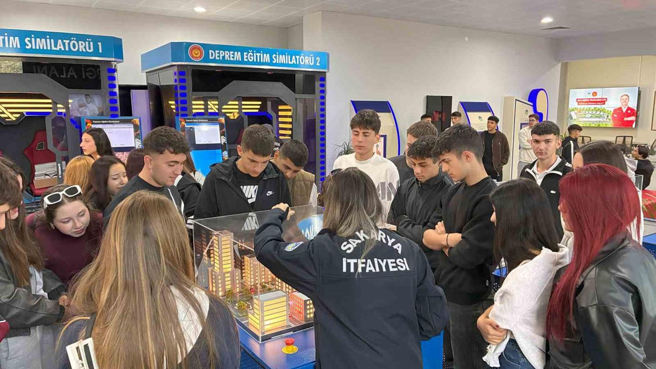 Gençler şehrini keşfediyor: Afetten doğaya bilinçli bir yolculuk
