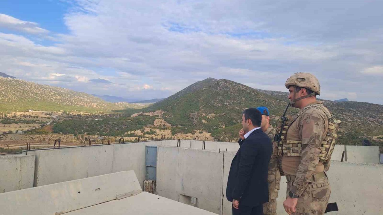 Dicle Kaymakamı Mustafa Atış askeri üs bölgesini ziyaret etti
