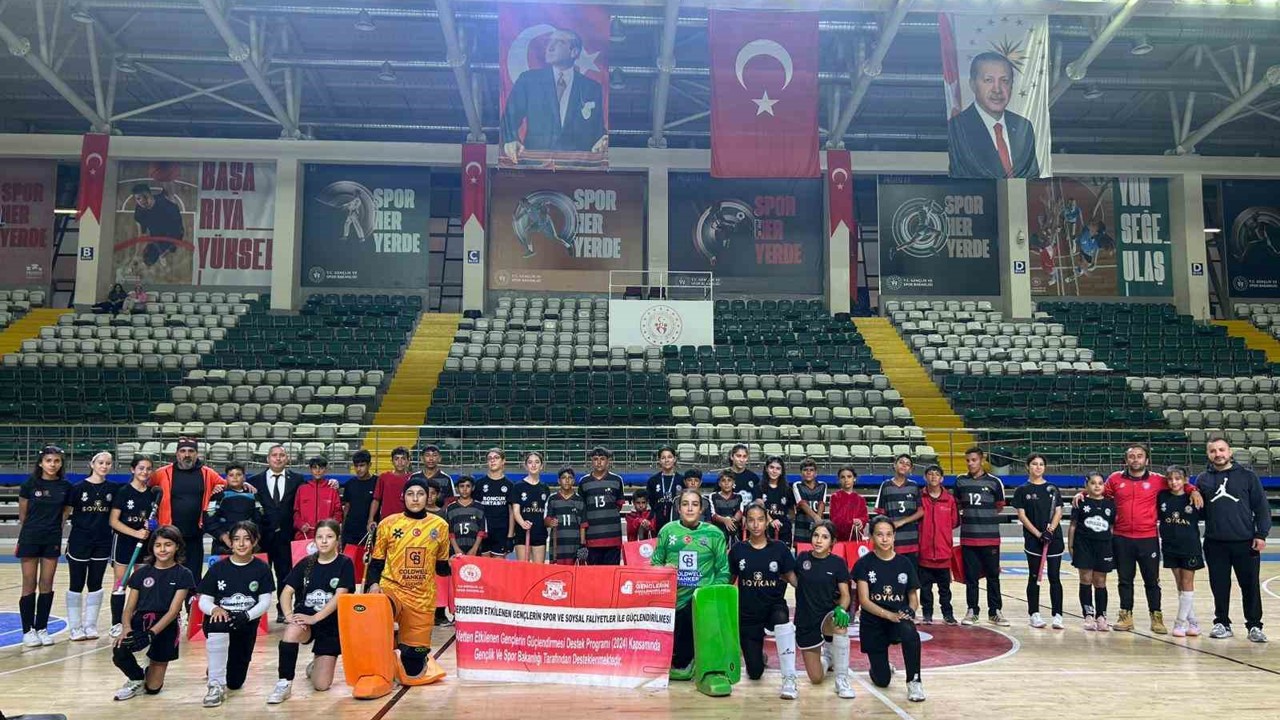 Malatyalı depremzede çocuklardan oluşan Hokey takımı Muğla’da
