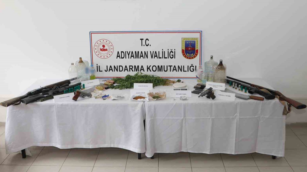 Adıyaman merkezli uyuşturucu operasyonu: 11 gözaltı
