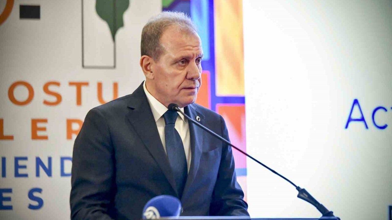 Başkan Seçer: "Kadınların önündeki engeller kalktığında kentlerin de ufku genişler"
