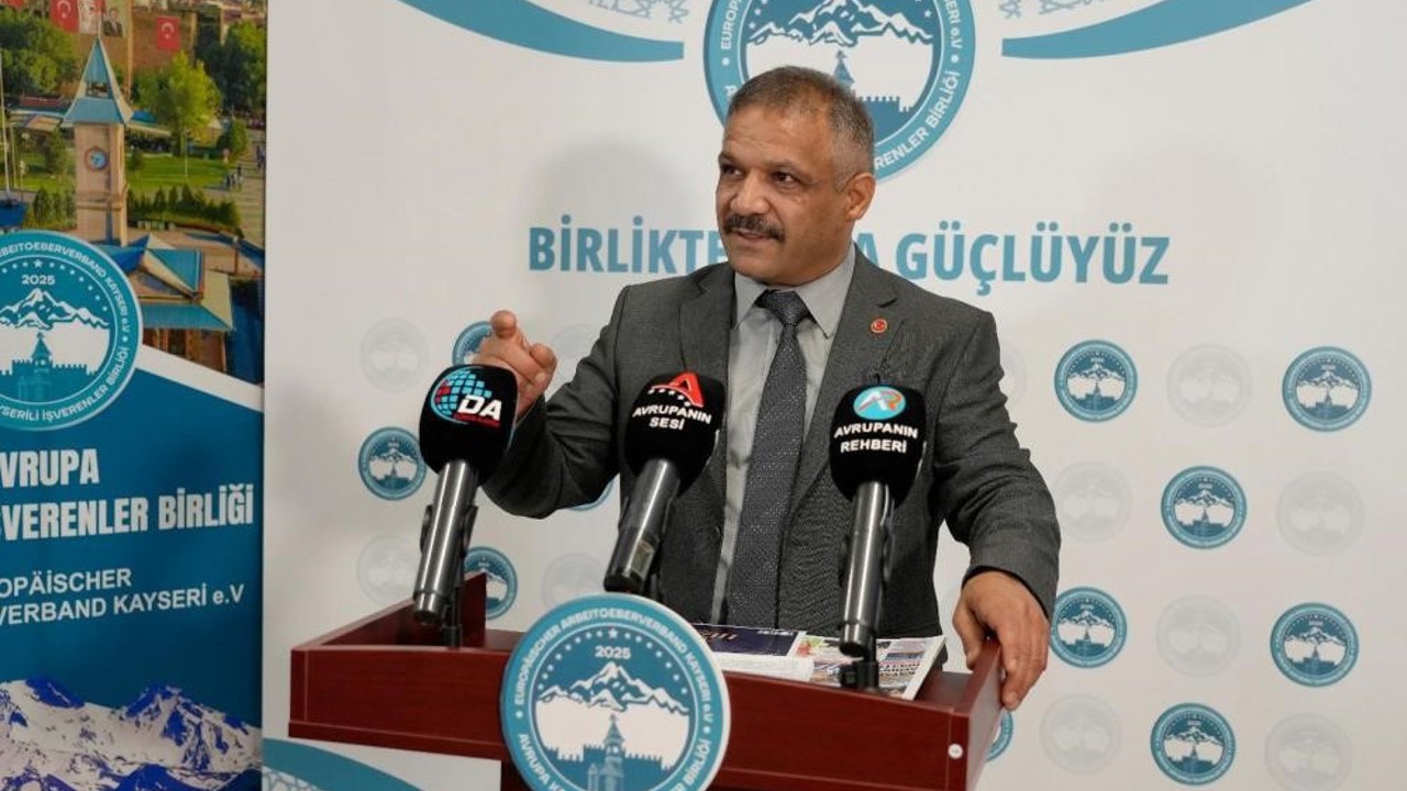 Başkan Hızar: "Mütercimler, halkı gurbetçilere karşı kin ve düşmanlığa tahrik suçu işlemiştir"
