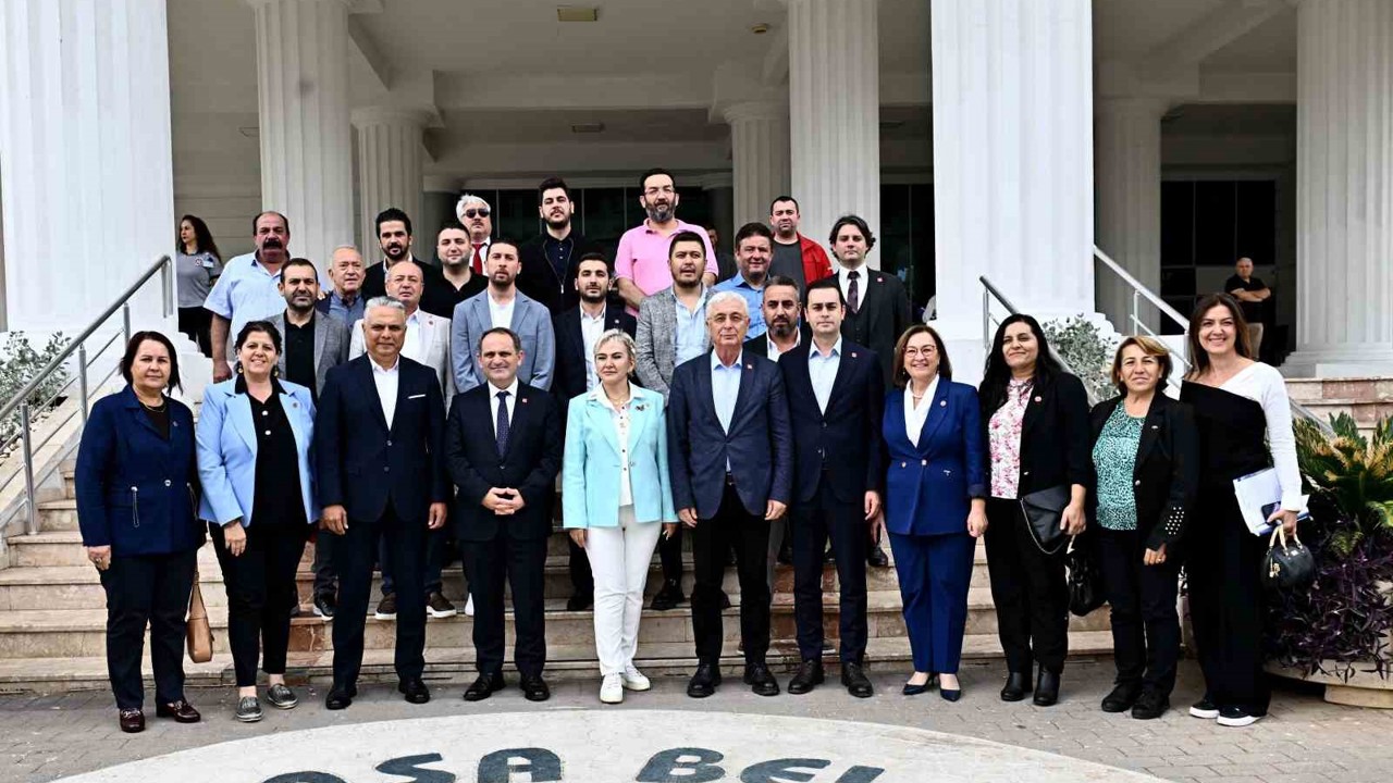 Başkan Uysal: "Muratpaşa, bir altı ok belediyesidir"
