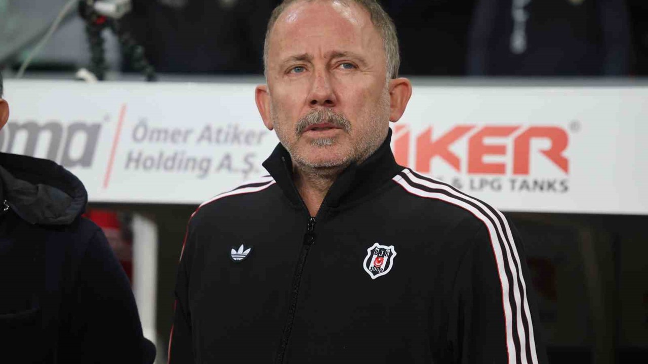Trendyol Süper Lig: Konyaspor: 0 - Beşiktaş: 1 (Maç devam ediyor)
