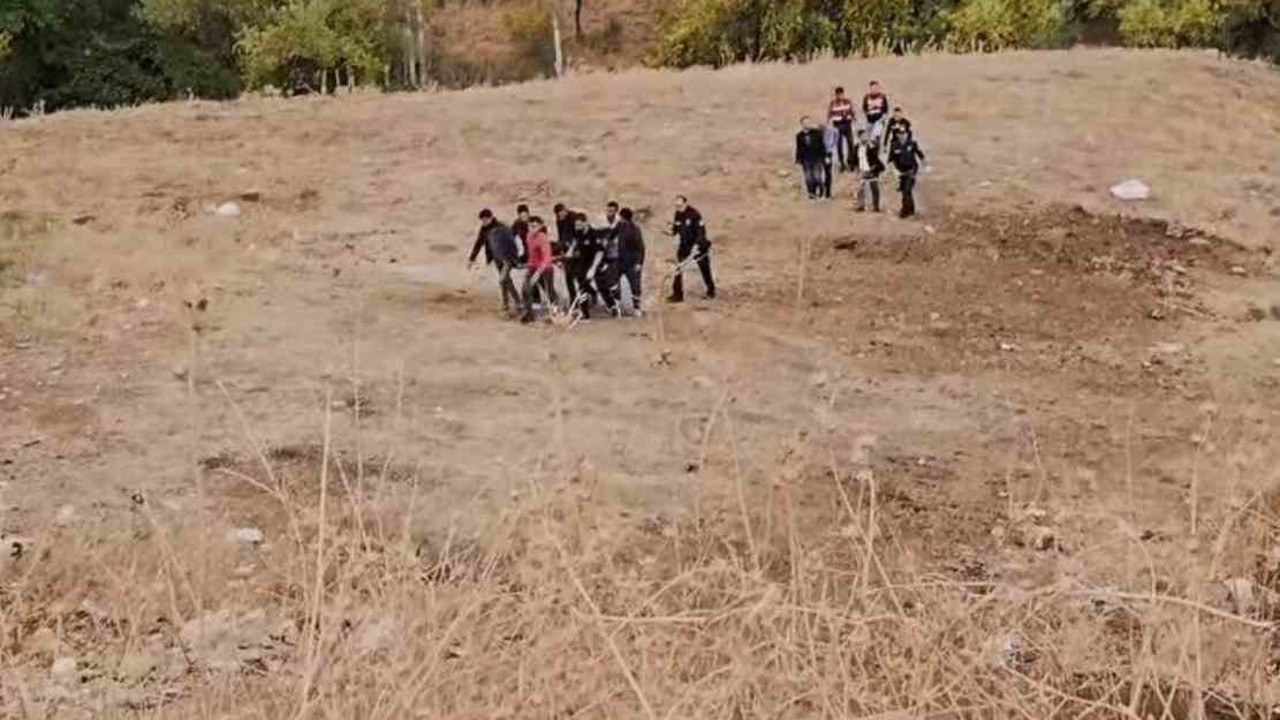 Diyarbakır’da tarlada erkek cesedi bulundu
