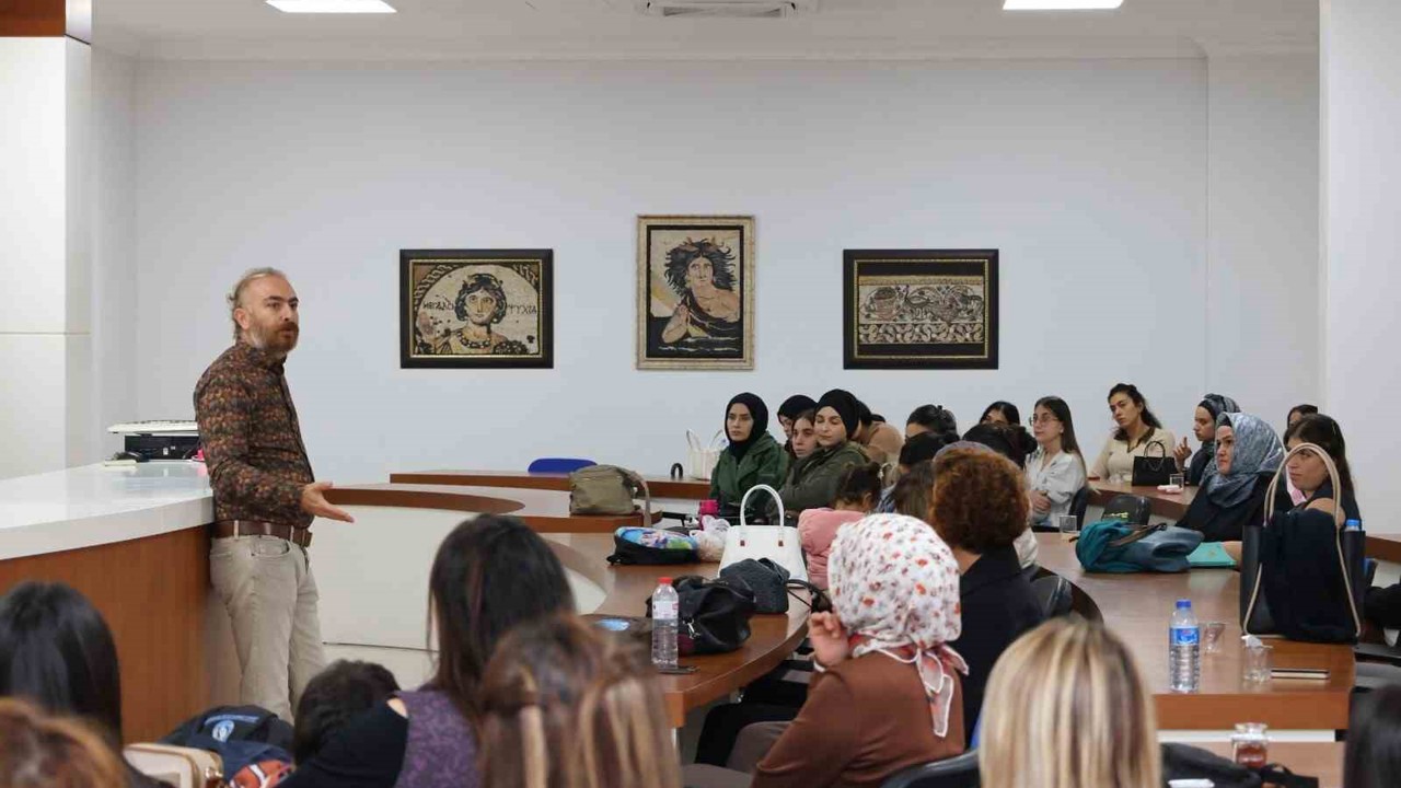Hatay’da aile üniversitesi projesi hayata geçirildi
