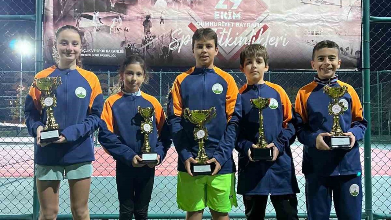 Kortta Osmangazi imzası
