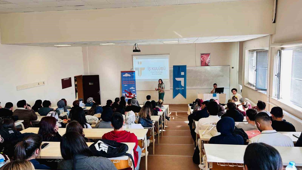 İş hayatında iletişim önemli

