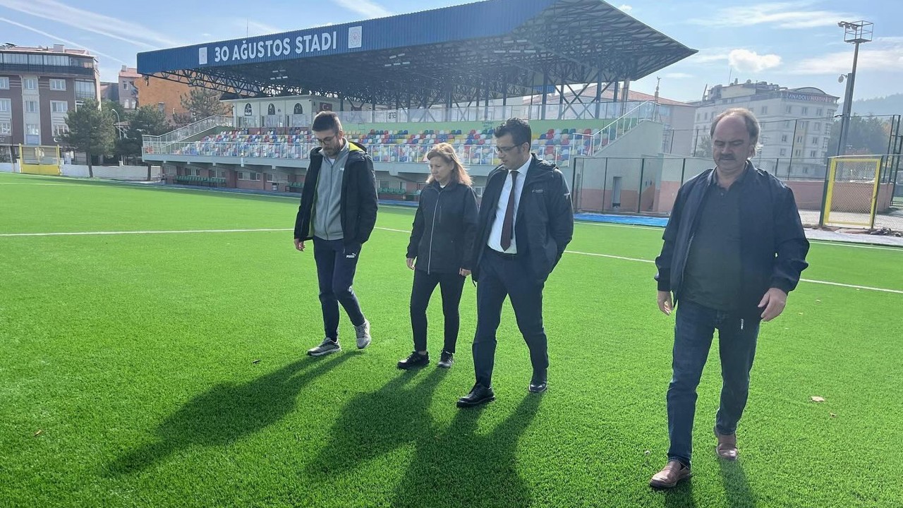 Kütahya’daki spor sahaları yenilendi

