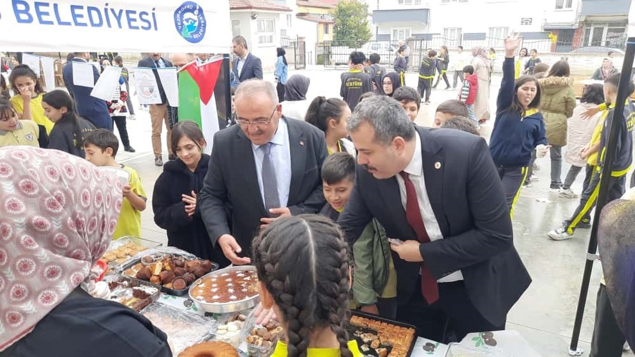 Öğrencilerden Filistin’e destek
