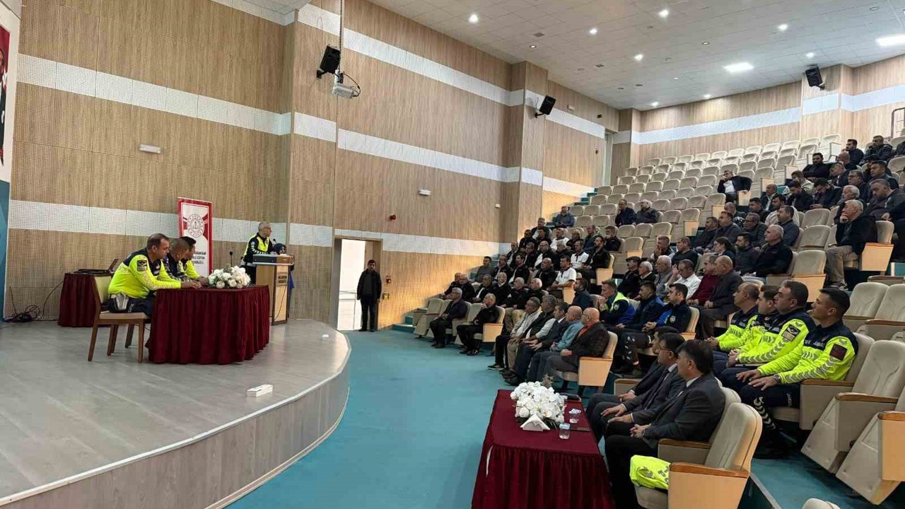 Servis şoförlerine yönelik güvenli trafik eğitimi
