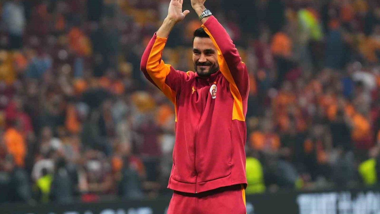 Galatasaray: "İlkay Gündoğan’ın sağ arka adalesinde orta düzeyde strain tespit edildi"
