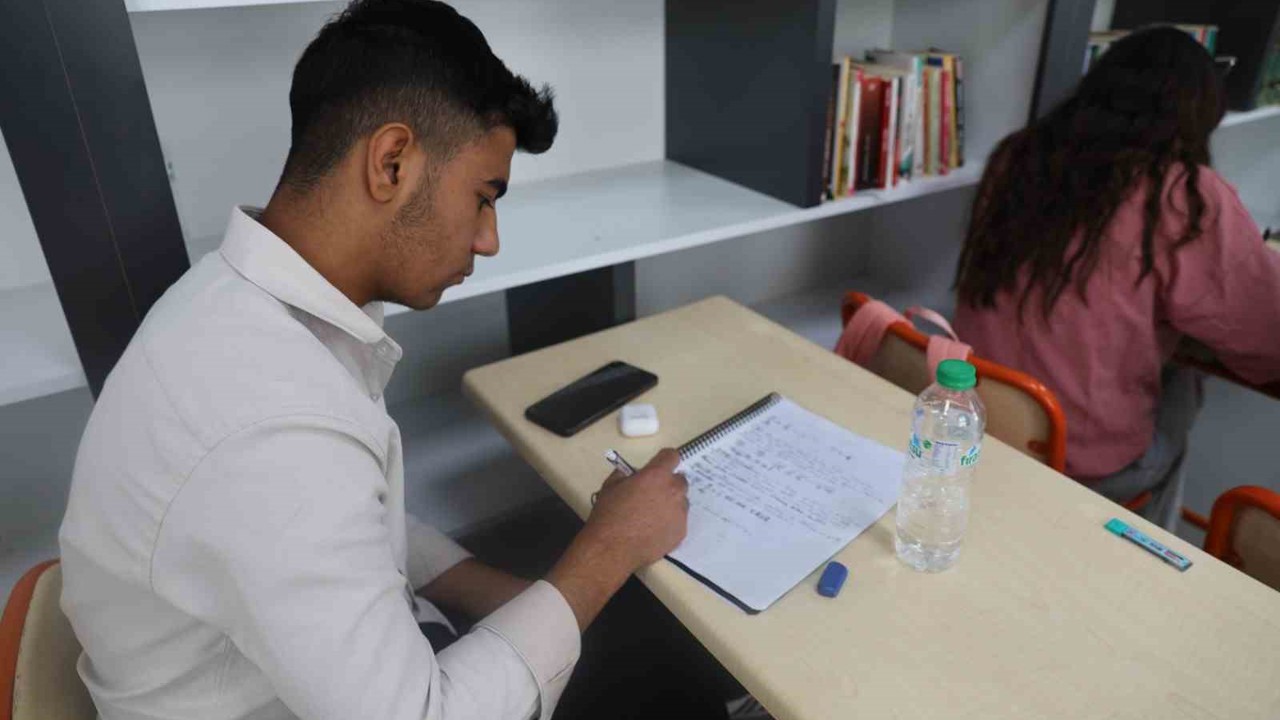 Belediyenin ücretsiz LGS ve YKS kurslarına yoğun ilgi

